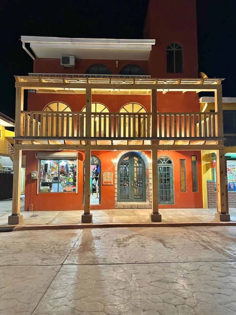 Hotel Towi Креэль Экстерьер фото